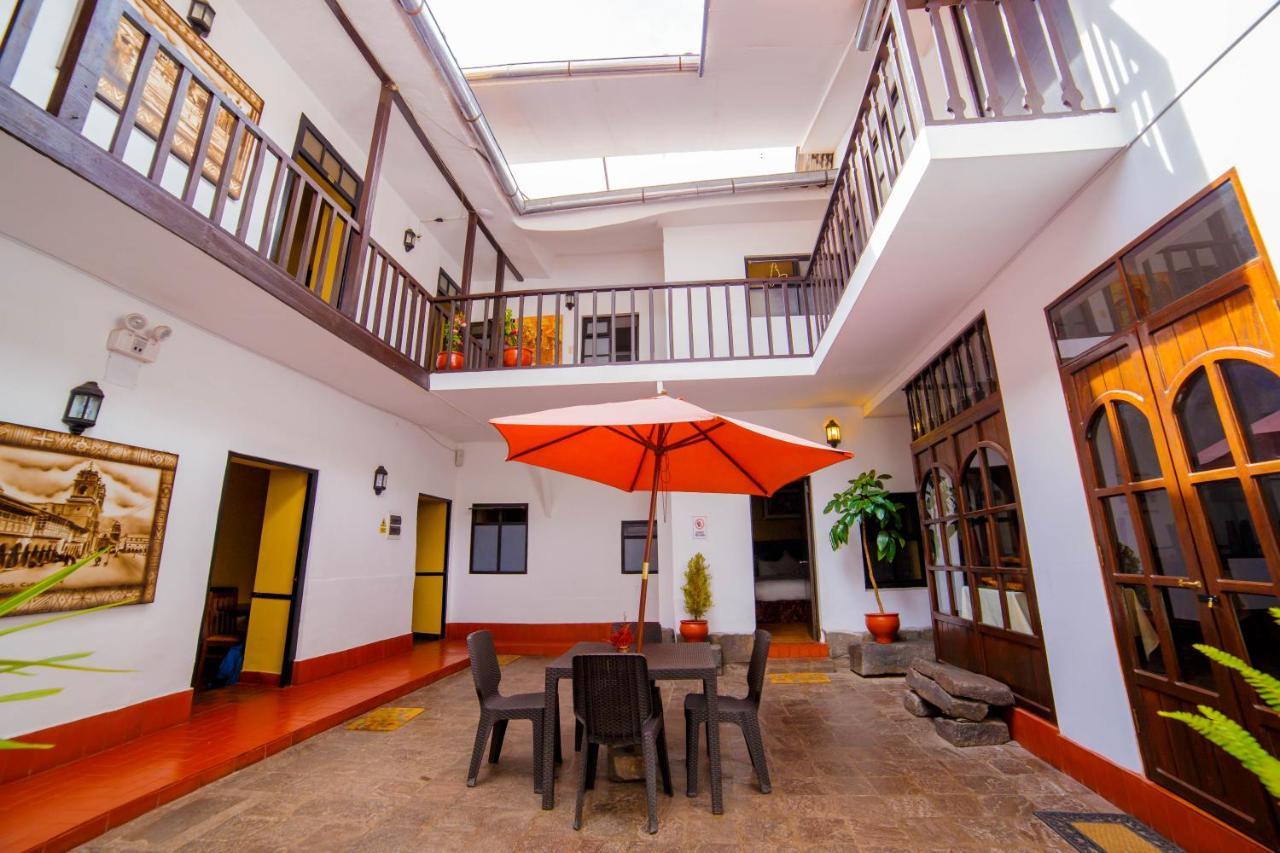Yabar Hotel Plaza كوسكو المظهر الخارجي الصورة